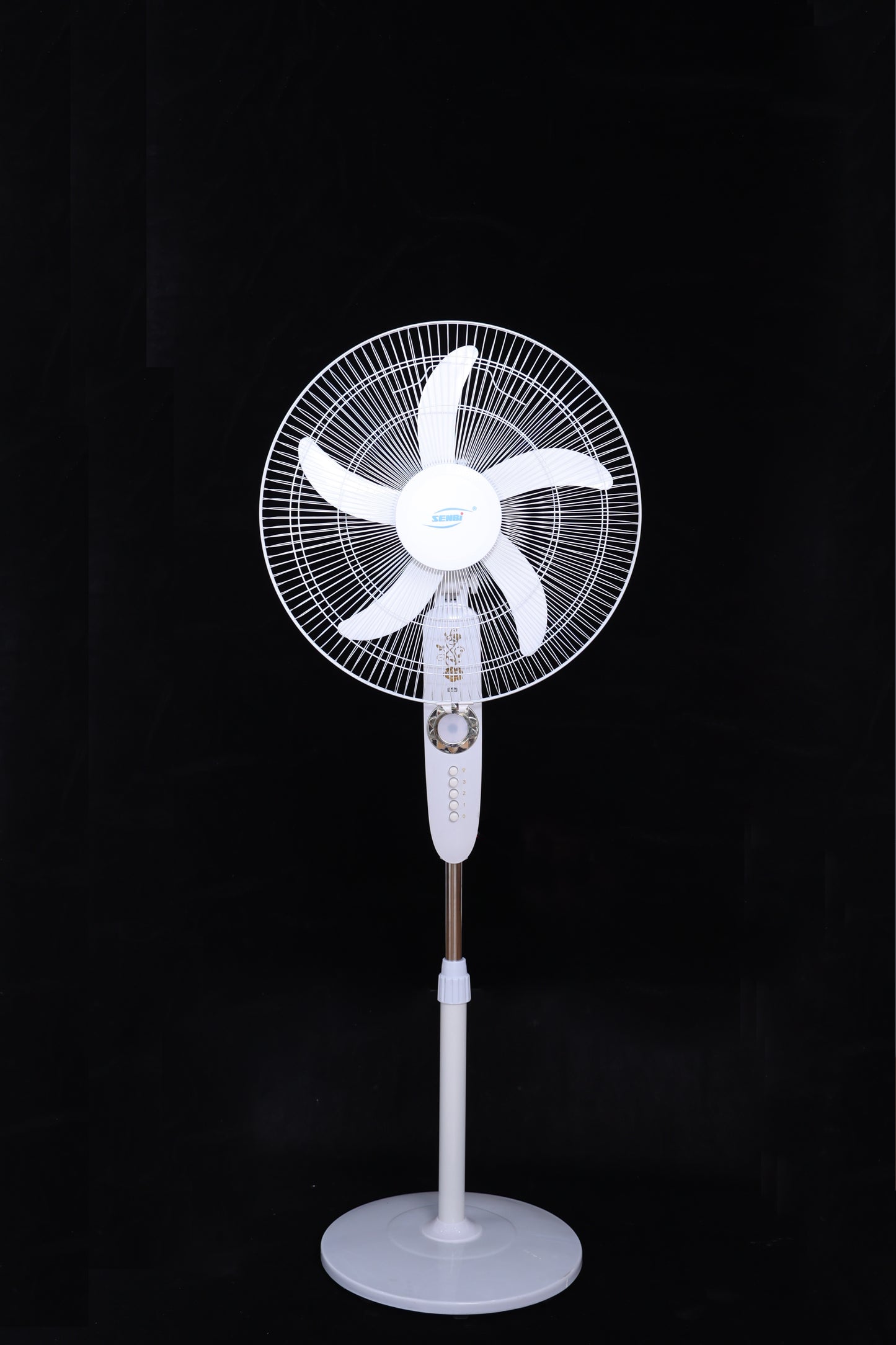 Ventilador de pie recargable de 16¨